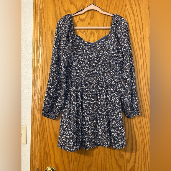 Lush Floral Long Sleeve Dress - NWT - Size M - Picture 3 of 14
